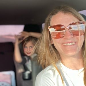 Meet your Posher, Emmy